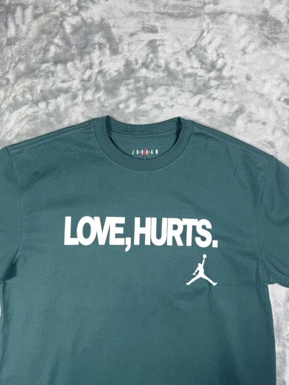Jordan Shirt Men's Small Green Love Hurts Jumpman Tee Football